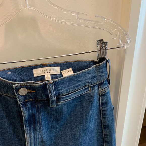 Dynamite Loose Jeans - Picture 3 of 3